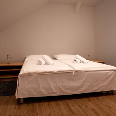 Hotel Nový Kaštieľ - BYT 4+1 - obývacia relaxačná zóna s vlastnou kuchynkou
