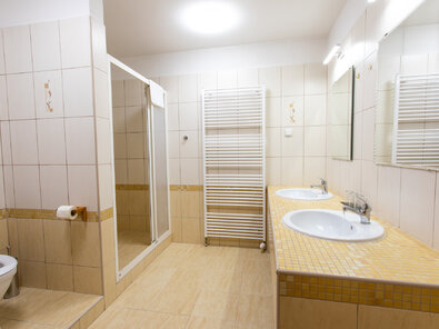Hotel Nový Kaštieľ - BYT 4+1 - vlastná kúpeľňa, toaleta