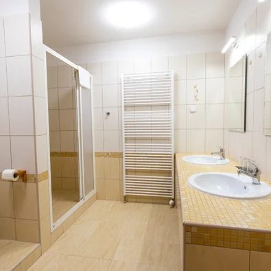 Hotel Nový Kaštieľ - BYT 4+1 - vlastná kúpeľňa, toaleta